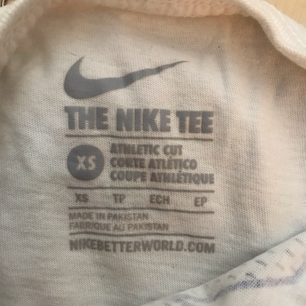 Nike Tee - Picture 2 of 2
